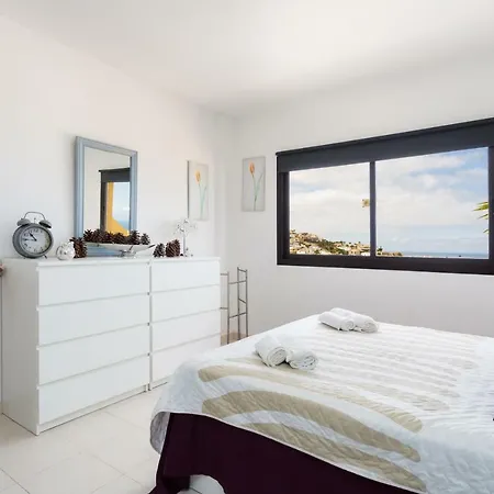 Paradise Court Ocean View אדחה