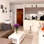Paradise Court Lejlighed *