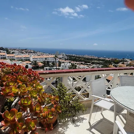 Paradise Court Ocean View Apartman *