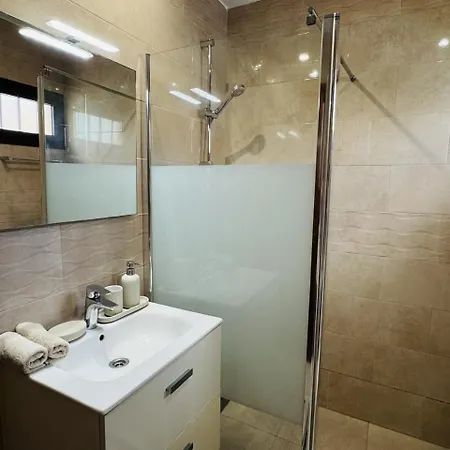 Paradise Court Ocean View Apartman