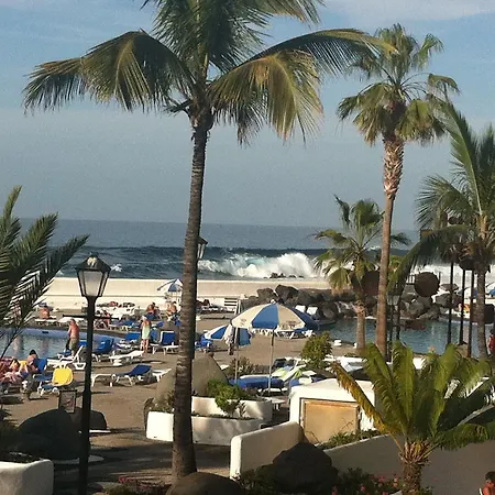 Paradise Court Ocean View Apartman