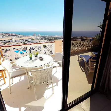 Paradise Court Ocean View Apartman